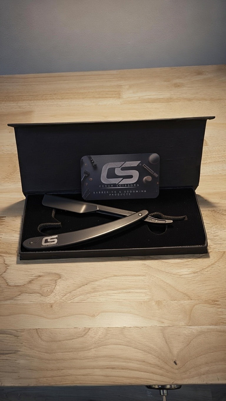 CesarScissors Precision Straight Razor (Matte Black)